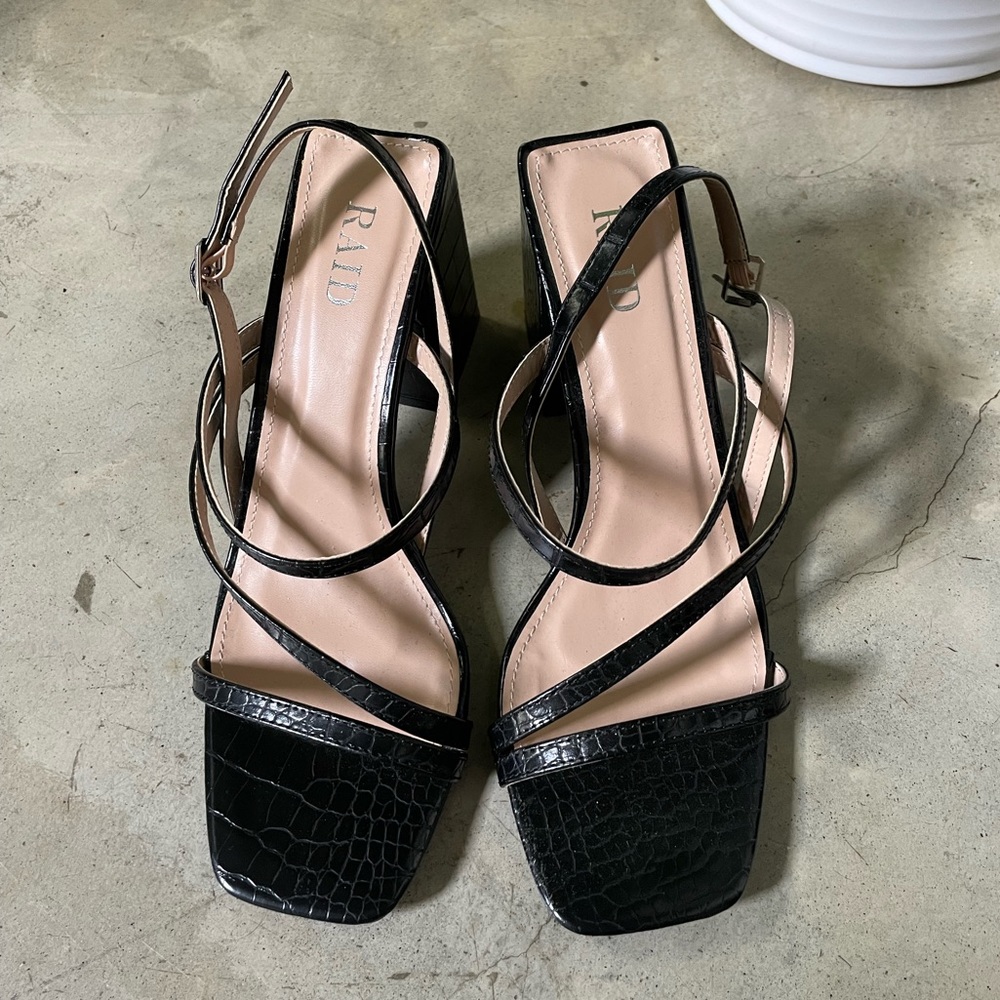 NWOT Black Strappy Block Heel Sandals